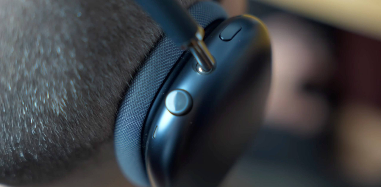 Apple AirPods Max 2