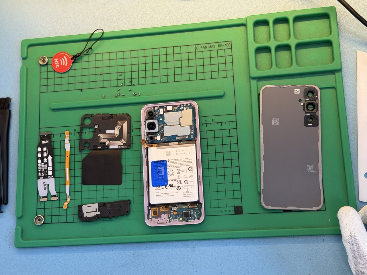Reportaj Foto la service-ul Samsung