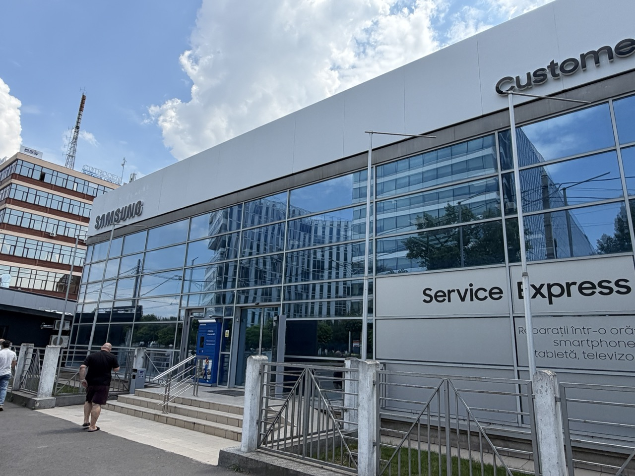 Reportaj Foto la service-ul Samsung