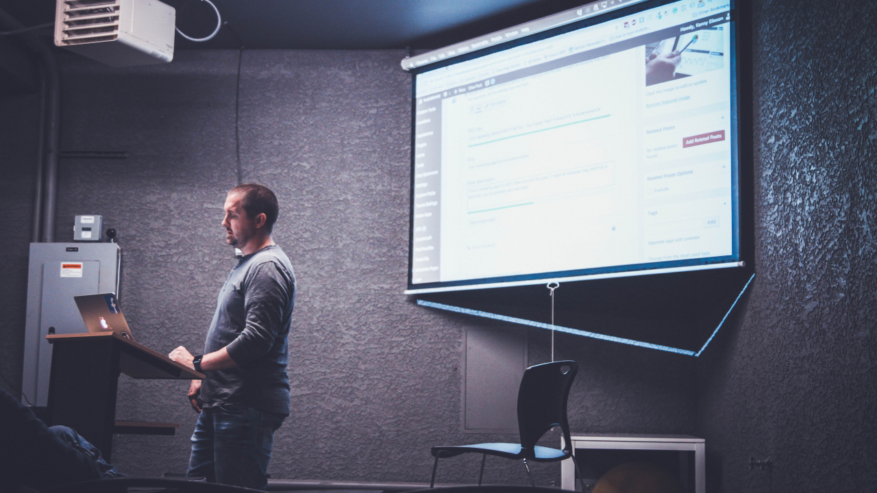 Cum să faci un pitch bun - template de la Y Combinator