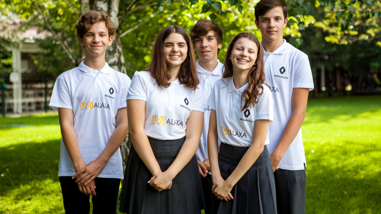 Elevii români care au proiectat și construit o mașină de F1