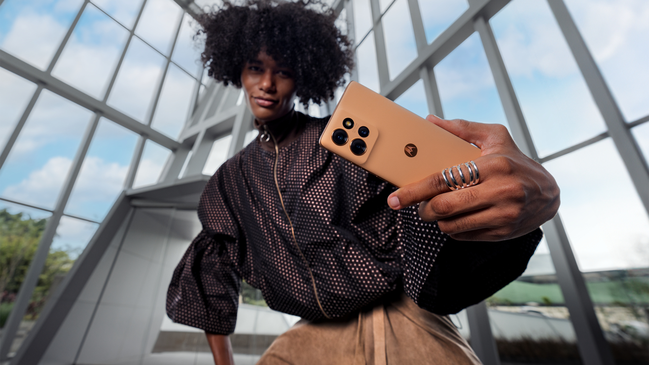 Motorola lansează noi telefoane din gama low midrange: G35, G55, Edge 50 și Edge 50 Neo