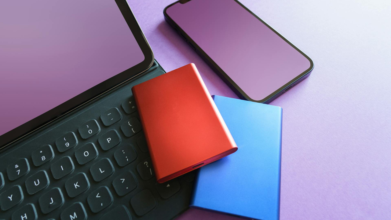 Românii cumpără tot mai mult SSD-uri cu capacitate mare (studiu)