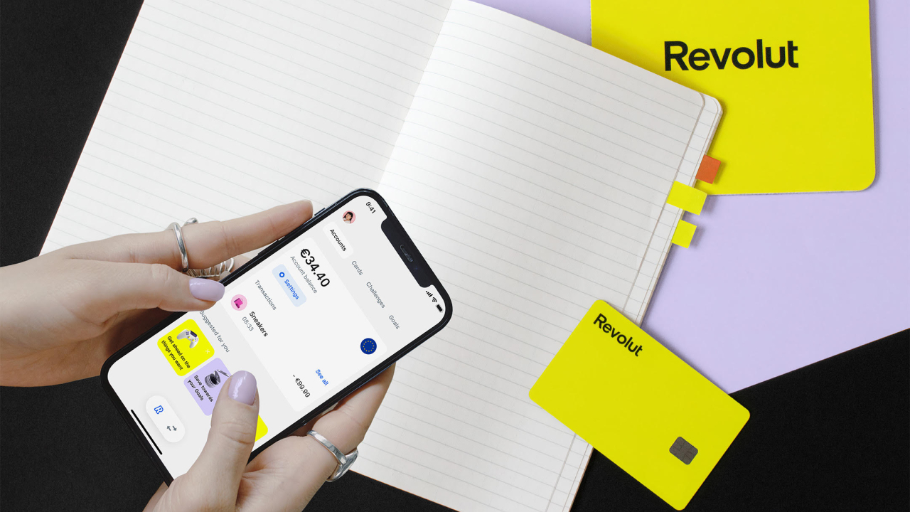Studiu Revolut: 1000 de români au răspuns ce e bunăstarea financiară pentru ei