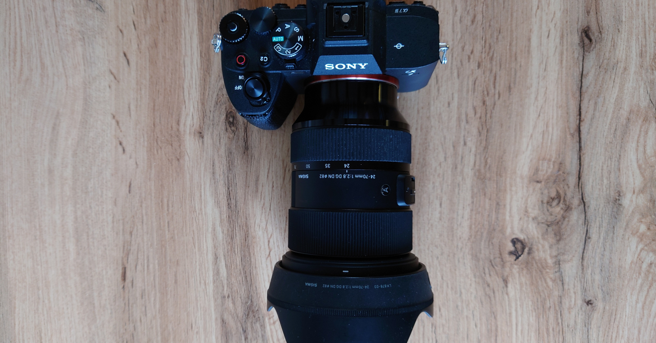 REVIEW Sony A7 IV - cameră full-frame excelentă pentru fotografie și video