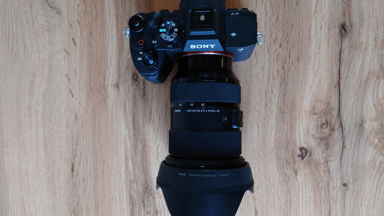 REVIEW Sony A7 IV - cameră full-frame excelentă pentru fotografie și video