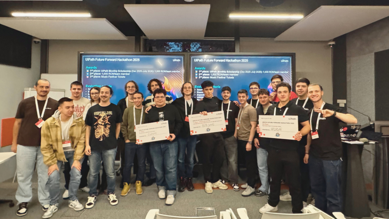 Zece echipe de studenți s-au întrecut la București pentru a construi Agenții AI ai viitorului