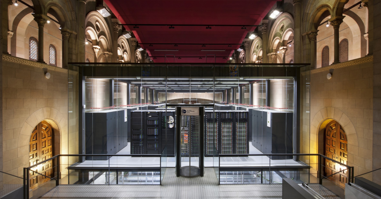 Lenovo a creat cel mai mare supercomputer cu tehnologie Intel