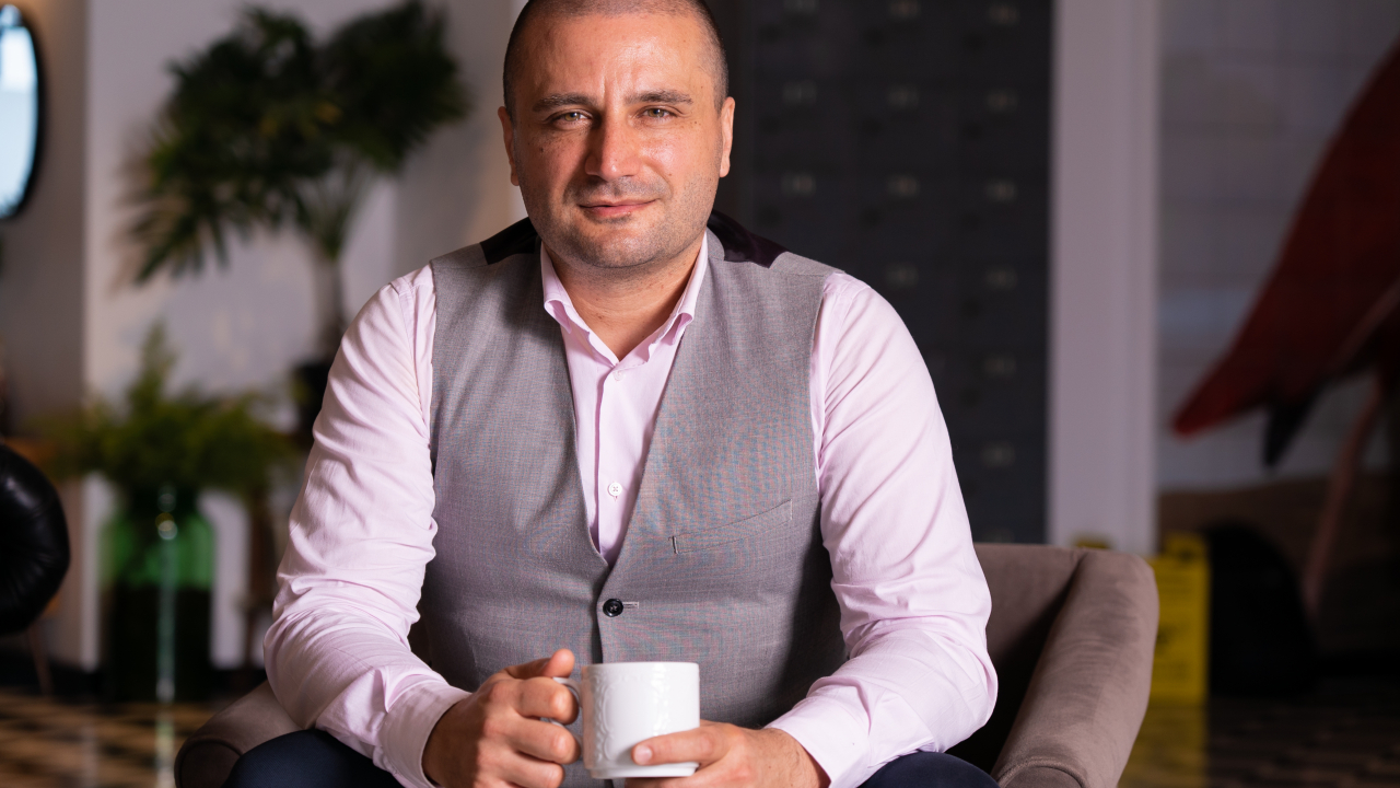 Slicy: cadouri și beneficii extra salariale pentru fiecare în parte