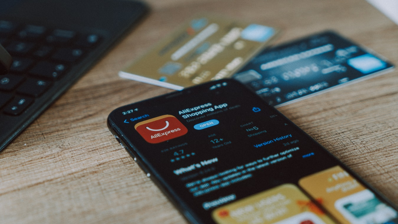 Românii pot face bani din AliExpress pe platforma 2Performant