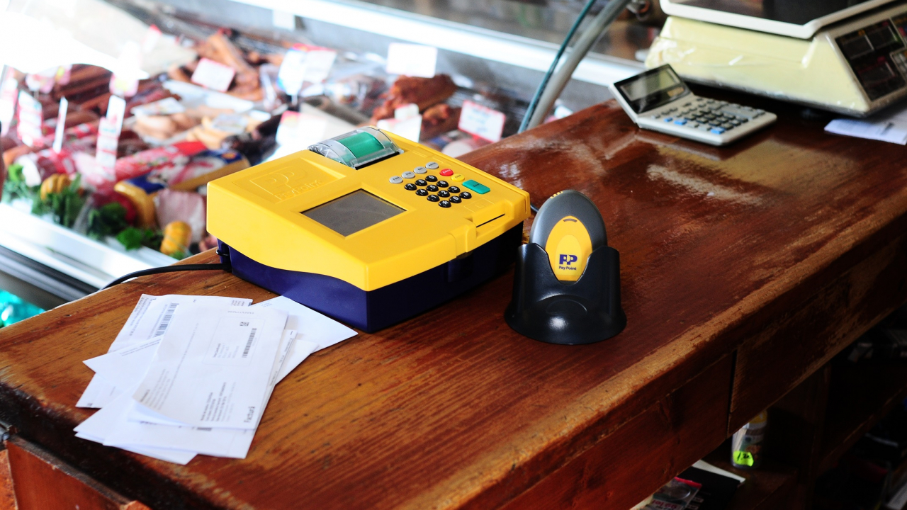 Românii și facturile: câți le-au plătit prin POS-urile PayPoint