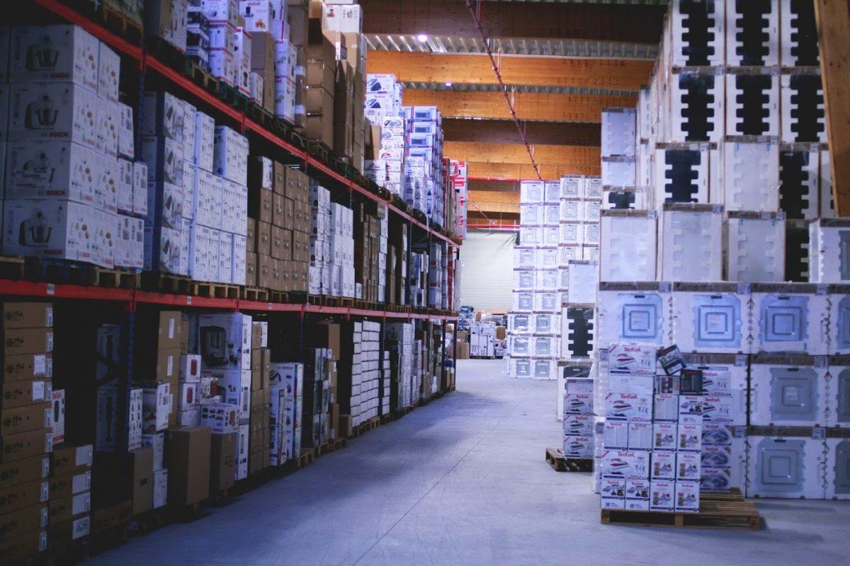 eMAG, investiție uriașă într-un nou depozit: planurile de viitor