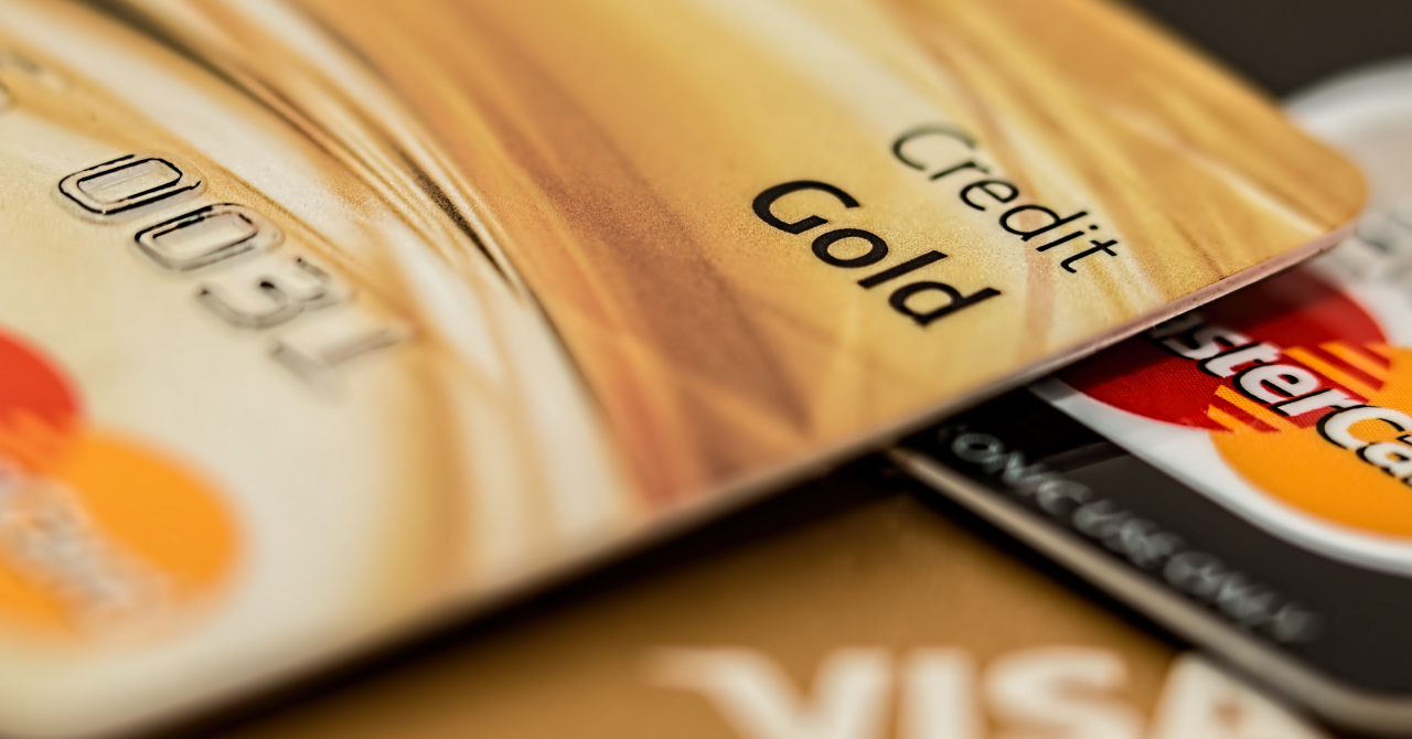 Valoarea tranzacțiilor cu cardurile de credit s-a dublat în 4 ani