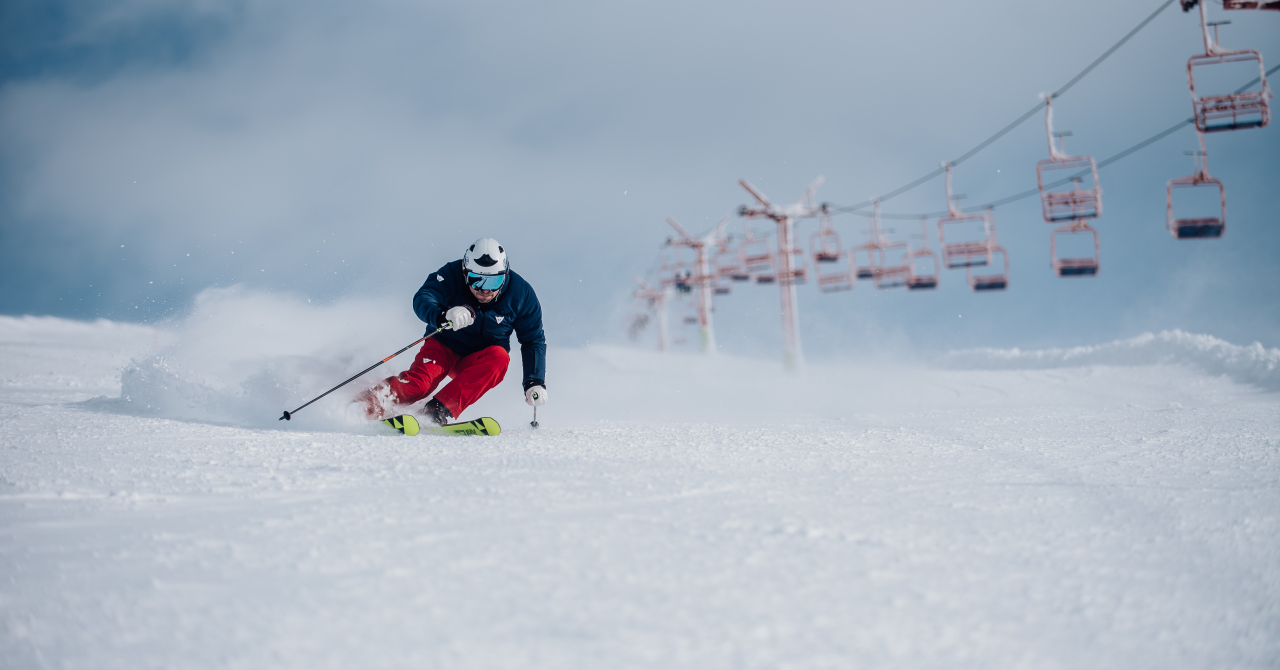 Un fost schior de performanță vrea să digitalizeze cursurile de schi din România