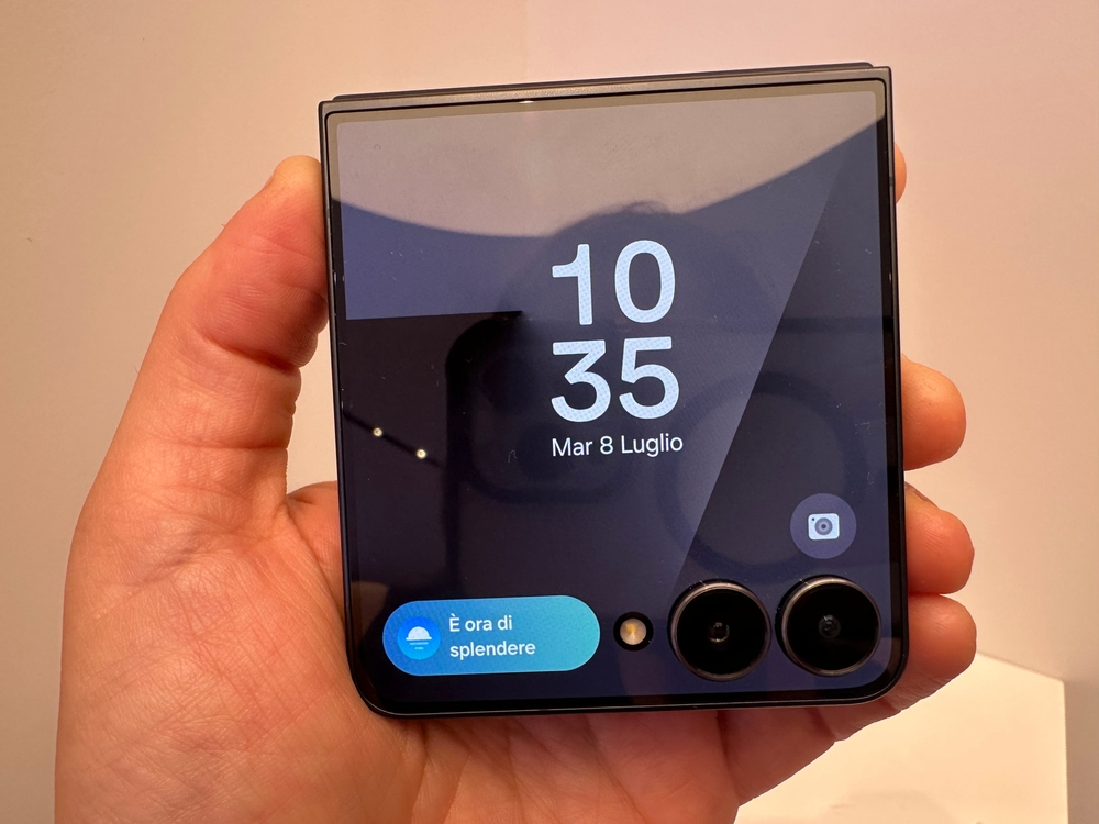 Samsung Galaxy Z Flip 7