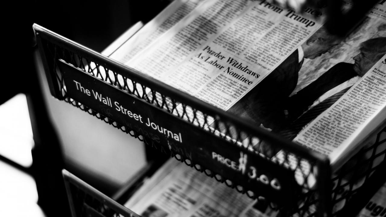 Cum să ajungi să te promovezi în presă cu firma ta mică