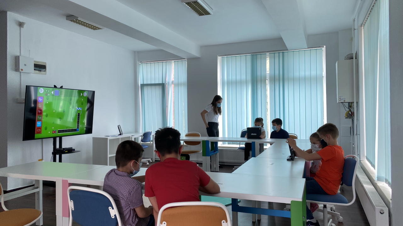 Cursuri de programare pentru copii. MindHub: Creatorii joburilor de mâine