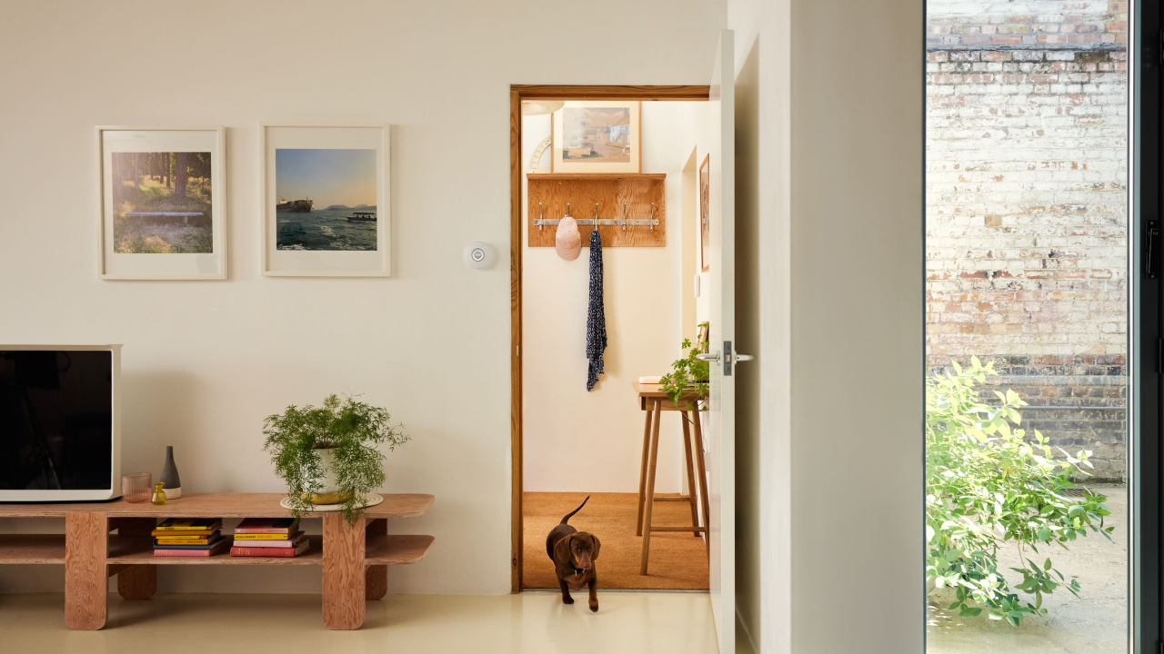 Românii pun preț pe protejarea casei - 55% apreciază soluțiile smart