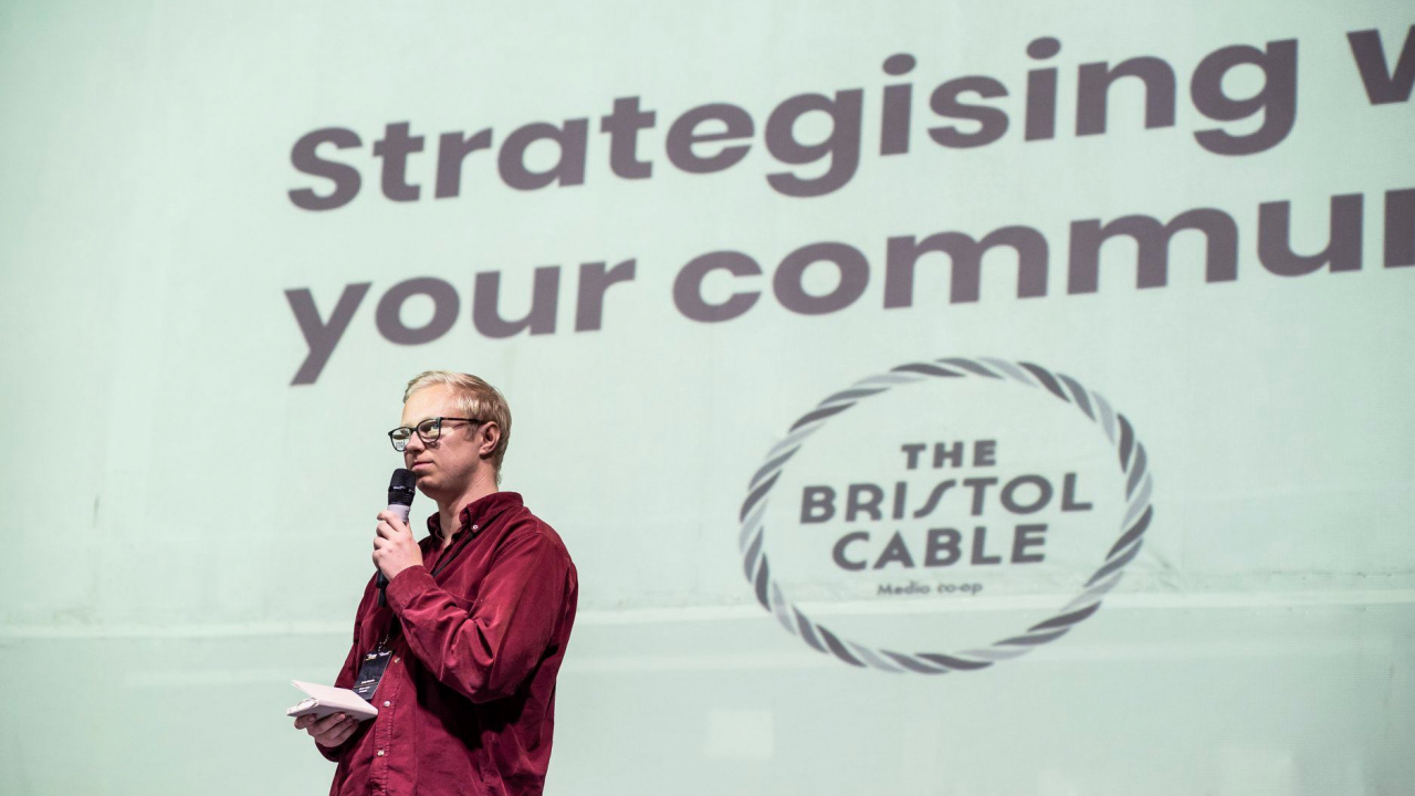 Cum să construiești un model de business sustenabil între giganți