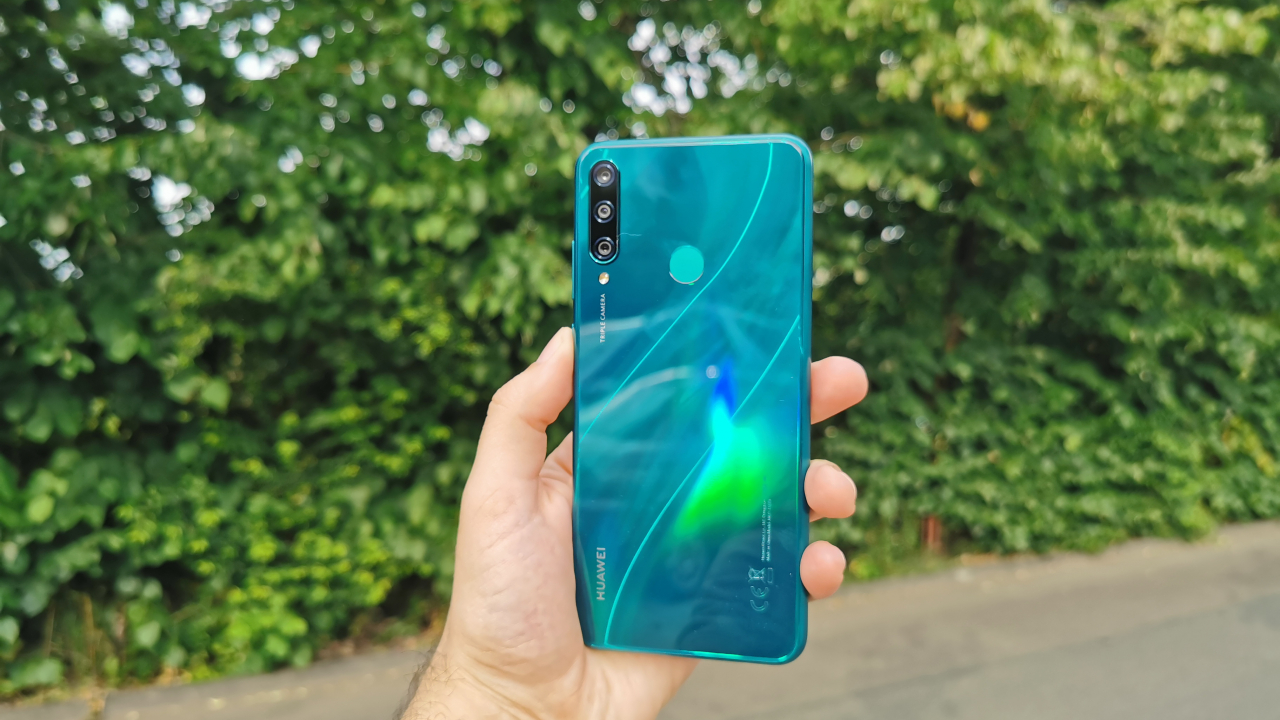 REVIEW Huawei Y6P - cât de bun este un telefon ieftin