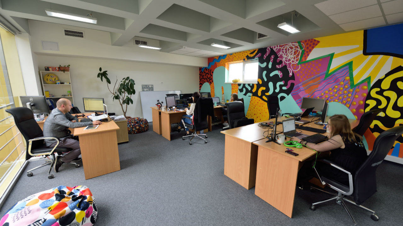 Cum dezvolți un hub în Ro: soluția pentru cei care nu mai dețin nimic