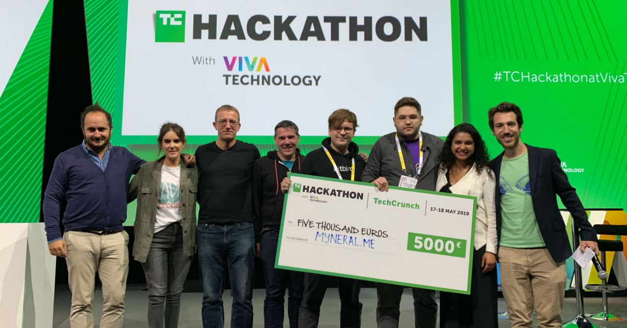 Startup cofondat de un român, câștigător la TechCrunch Hackathon