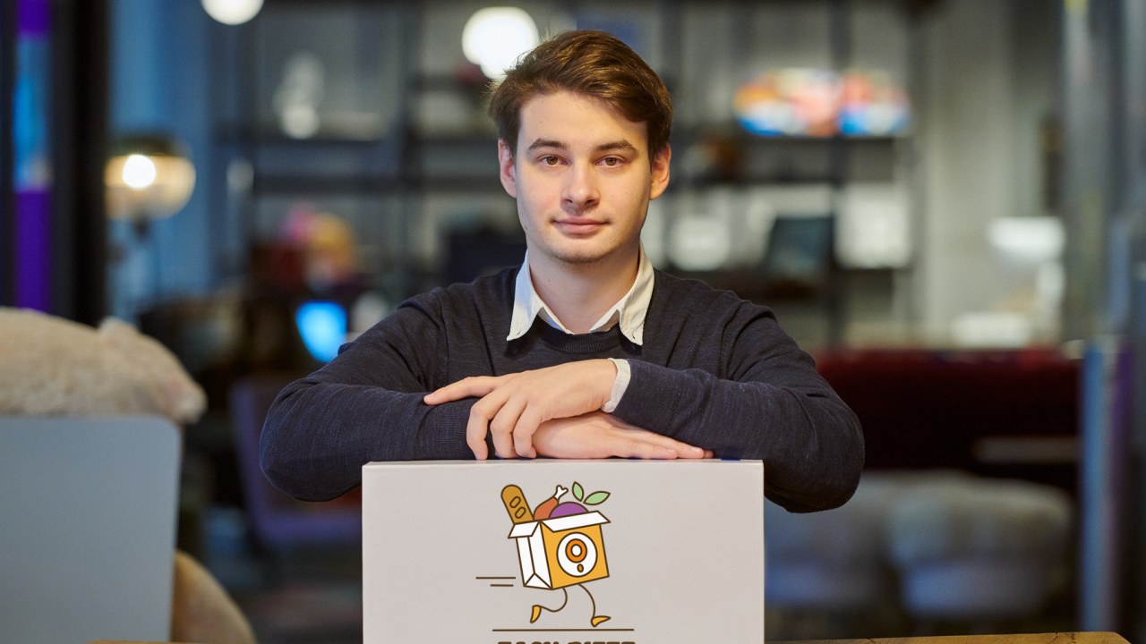 Doi studenți lansează o platformă de unde iei ingrediente pentru o masă completă