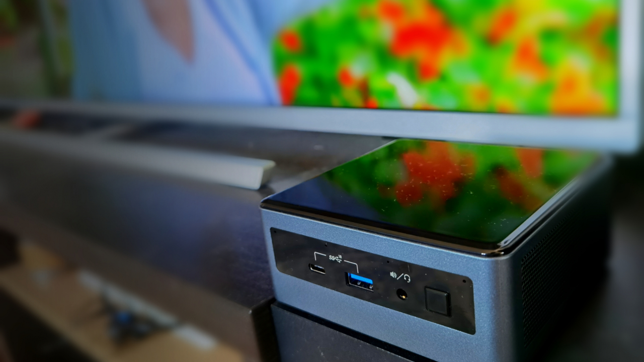 REVIEW Intel NUC 10i5FNH: Un PC foarte mic pentru sarcini mărețe