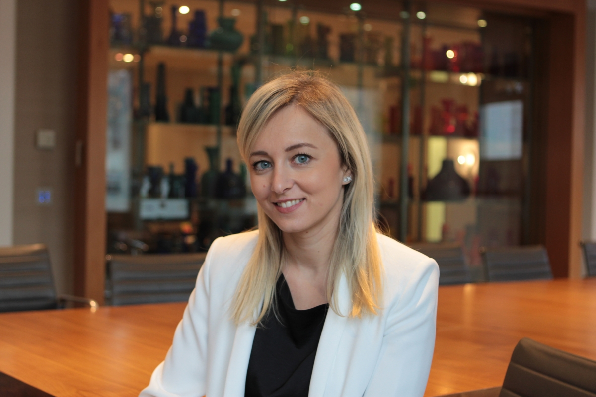 O româncă, medic chirurg din Iași, promovată de un fond de investiții