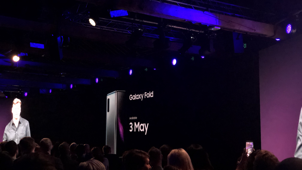 Samsung Galaxy Fold - telefonul pliabil are preț și o dată de lansare