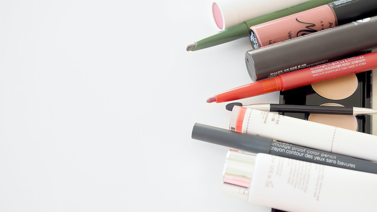 Black Friday 2022 la Esteto.ro: reduceri la peste 30.000 de produse