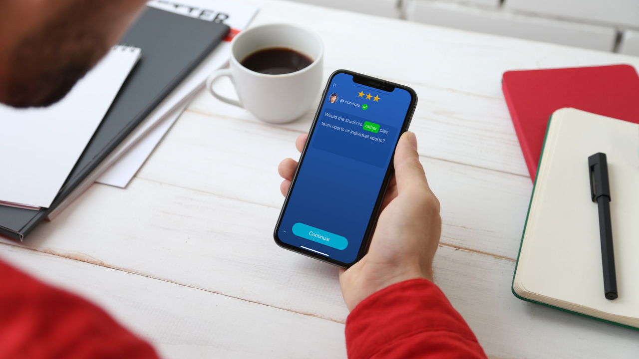 Aplicația lingvistică Mondly din Brașov, parteneriat cu Oxford University Press