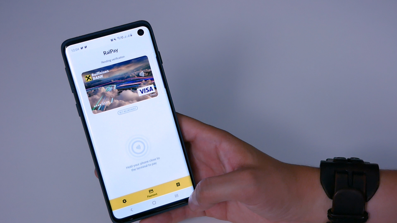 REVIEW Cum plătești cu mobilul prin aplicația RaiPay de la Raiffeisen
