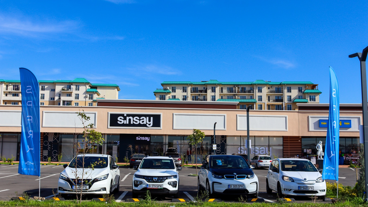 46.000 de români folosesc carsharing de la Spark, unde închiriezi și conduci tu