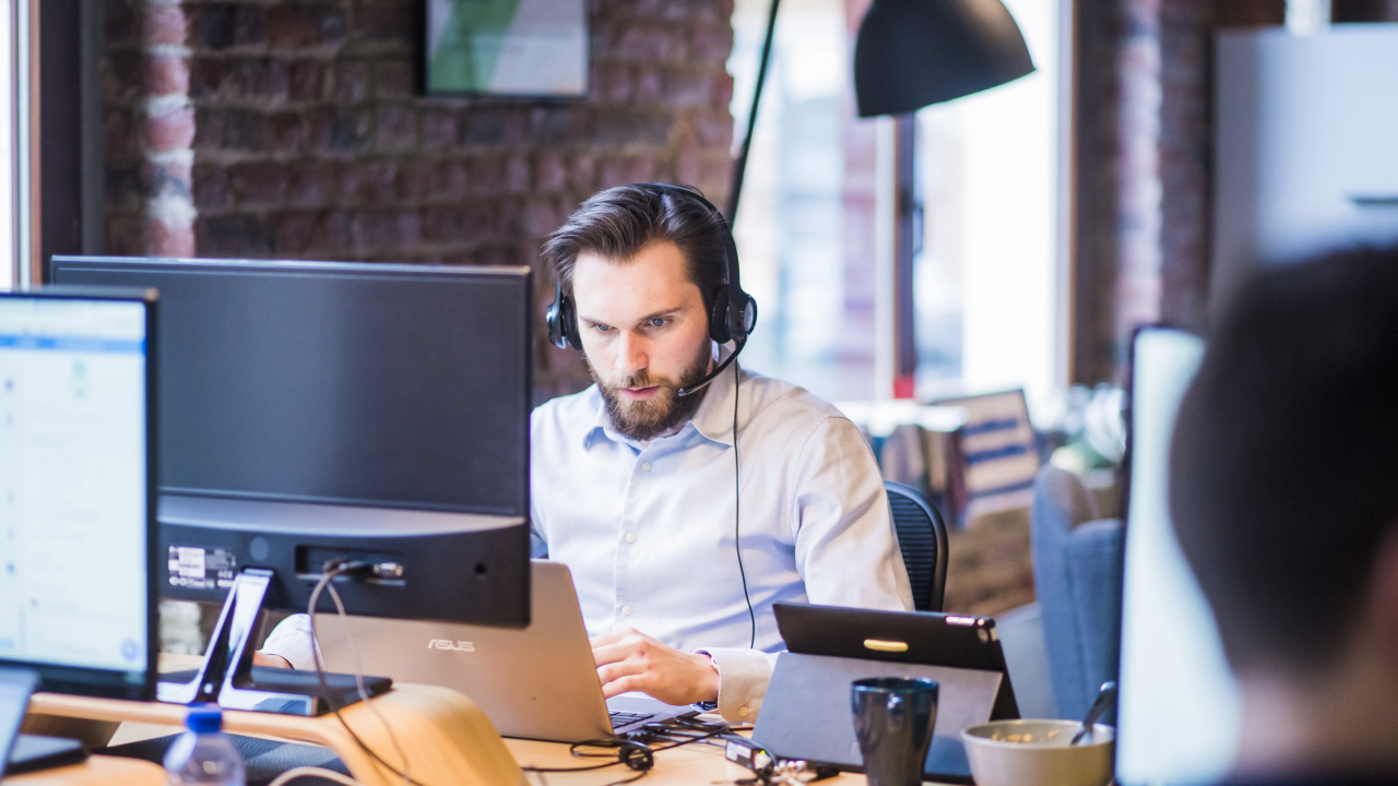 Mergem Mai Departe | Softbinator: digitalizarea, o oportunitate foarte mare