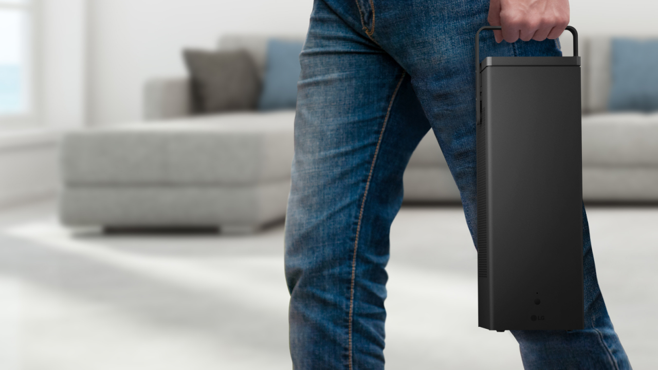 Primul proiector 4K de la LG poate fi mutat dintr-o cameră în alta