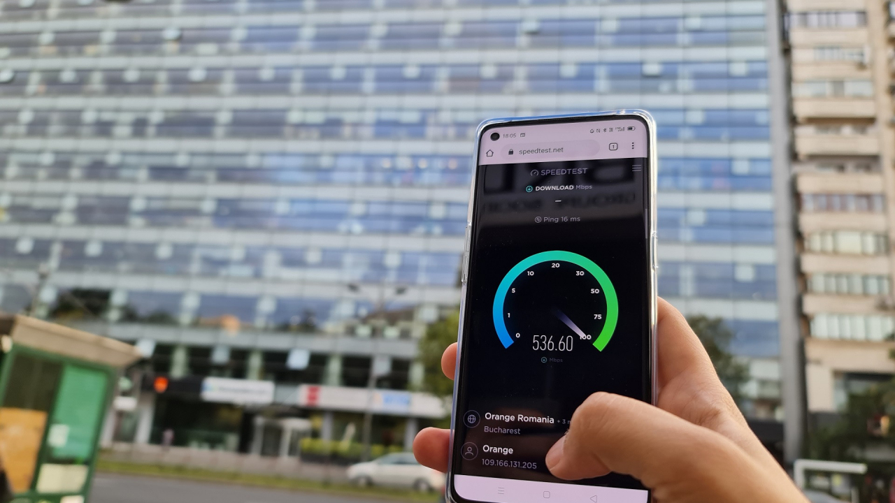 Ce faci cu 5G pe telefon și cât de bună e acoperirea Orange în București