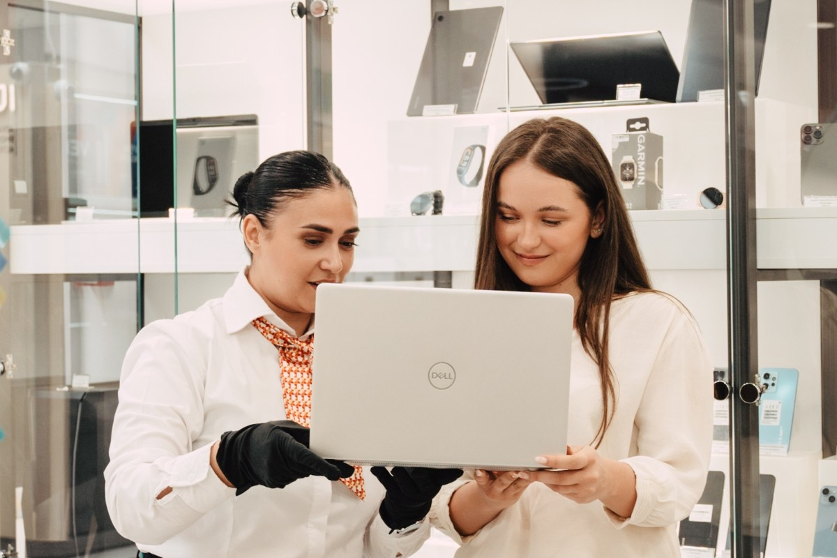 Din gadget inutil în lichidități: cum să îți folosești laptopul vechi pentru un impuls financiar?