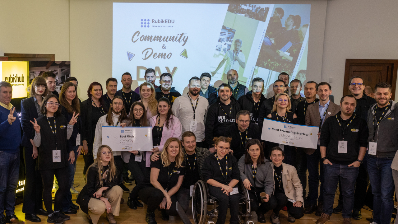 Au început înscrierile în programul de pre-accelerare RubikEDU, ediția 9