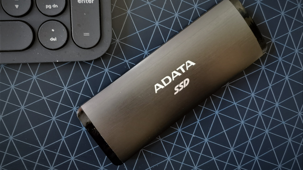 Review ADATA SE760: Un singur SSD portabil pentru toate gadgeturile tale