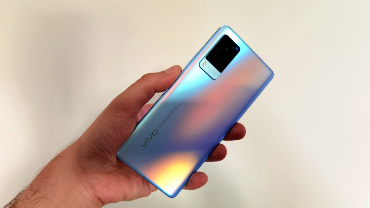 vivo X60 Pro și vivo Y72 5G, lansate oficial în România. Specificații și funcții