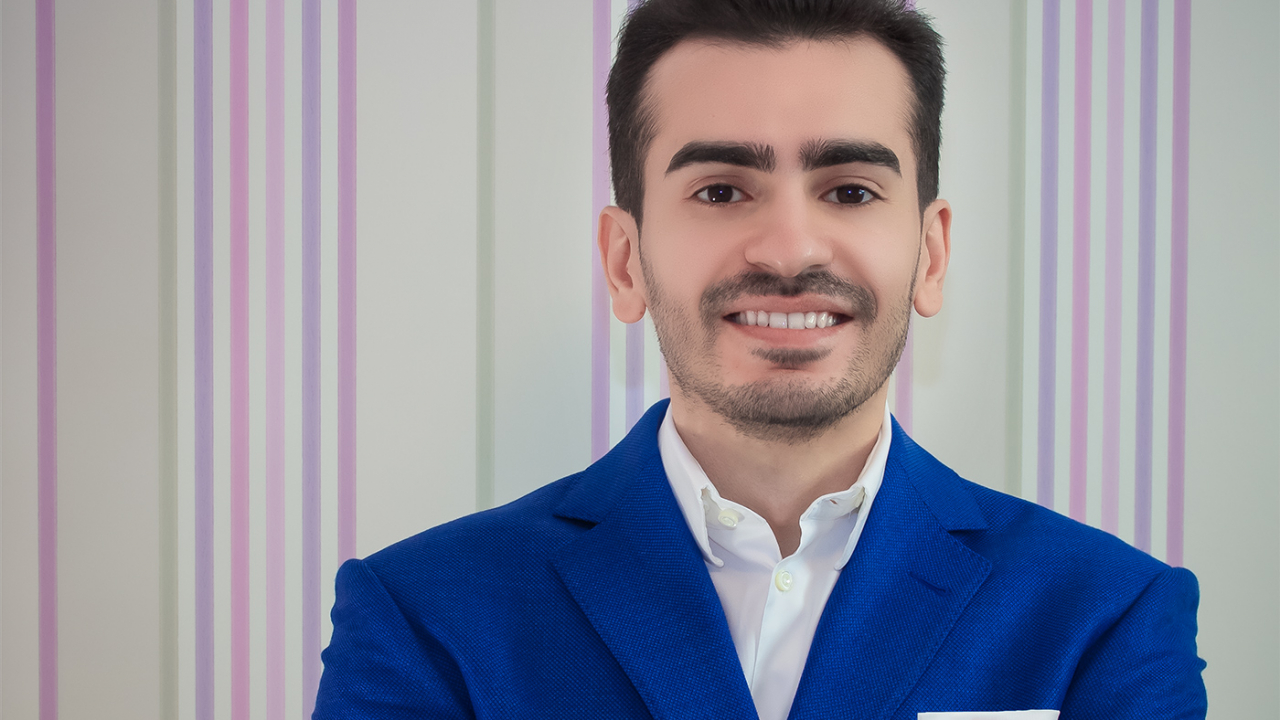 Cel mai bun instructor Photoshop din lume este român