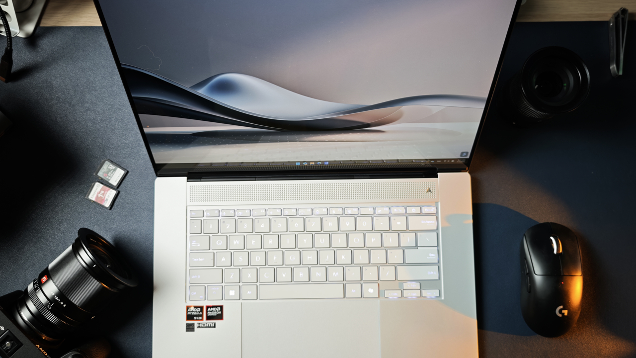 Ce poate face AI pe laptop fără internet? Mai multe decât crezi