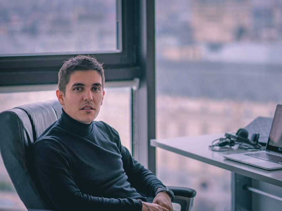 Startup-ul de influenceri în care a investit Daniel Dines, 60.000 de tranzacții