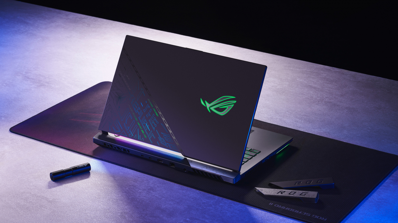 Asus lansează noi modele de laptopuri de gaming ROG Strix și ROG Flow