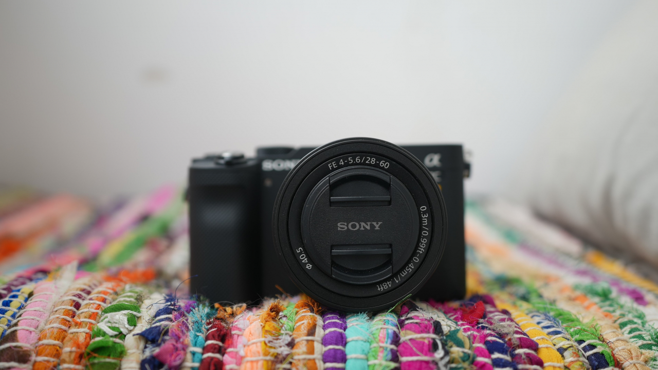 Review Sony Alpha 7C - un full-frame mic, dar și performant