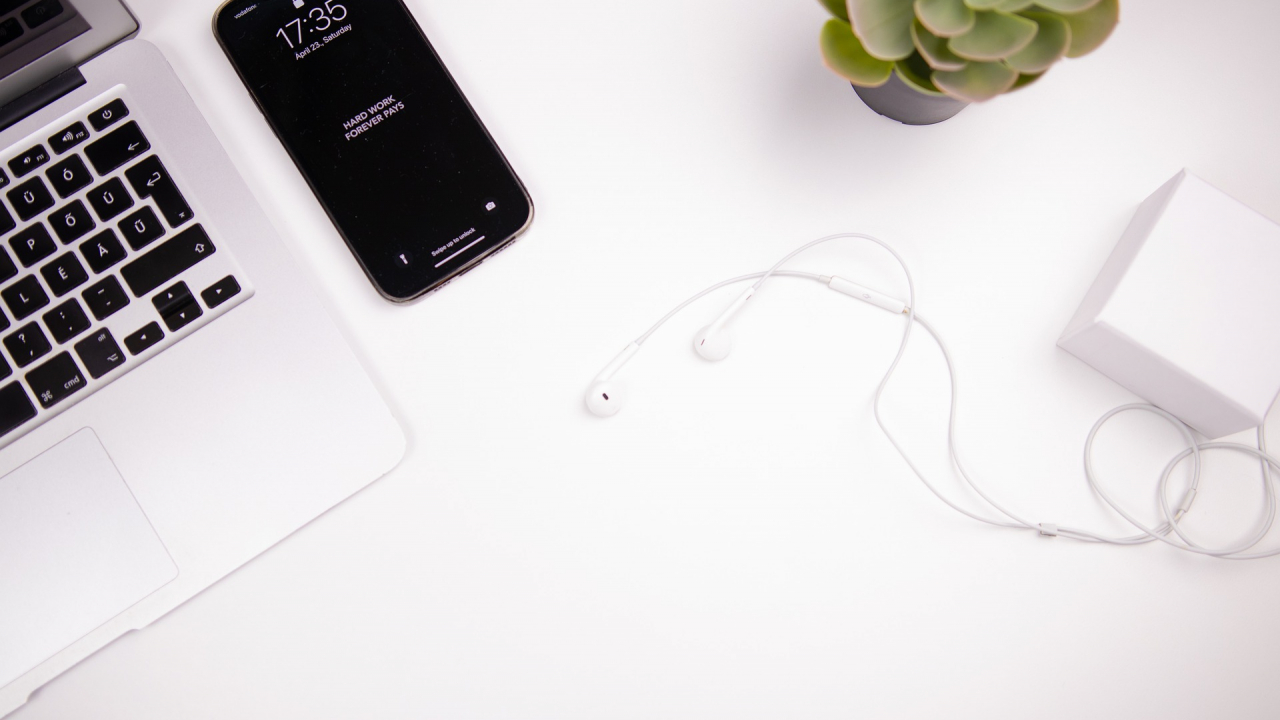 De ce să alegi o agenție de digital marketing pentru promovarea afacerii în mediul online?