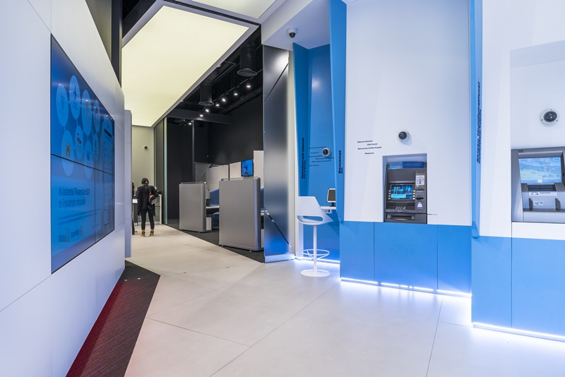 Tendințe în banking: BCR, acces în sucursale doar cu programare telefonică