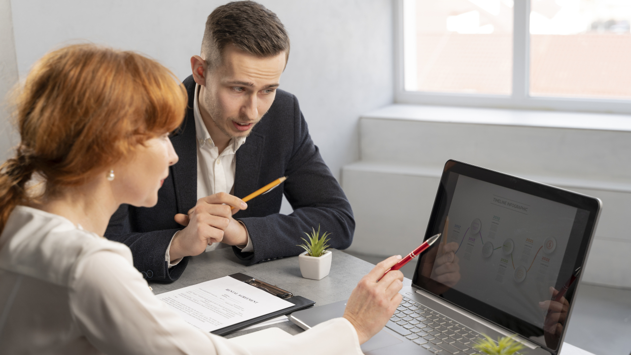 Înființarea unei afaceri de la zero: 4 strategii esențiale în 2024