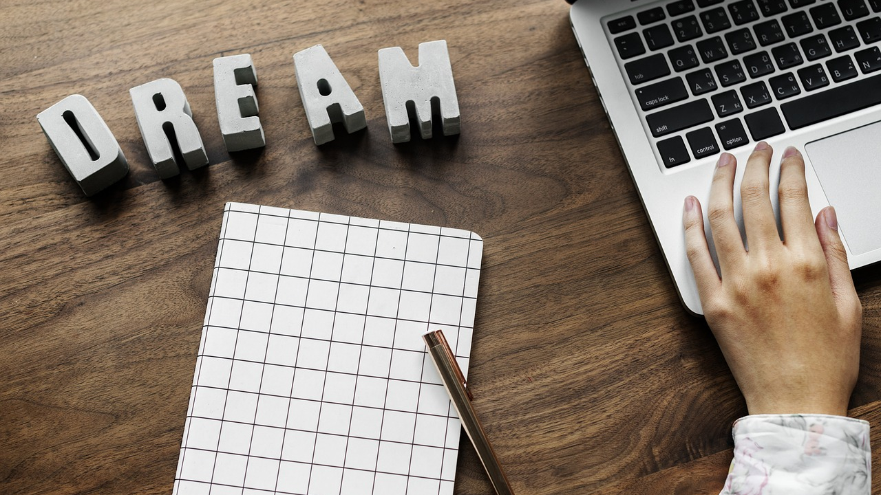 SME Academy: cursuri de formare antreprenorială și educație financiară